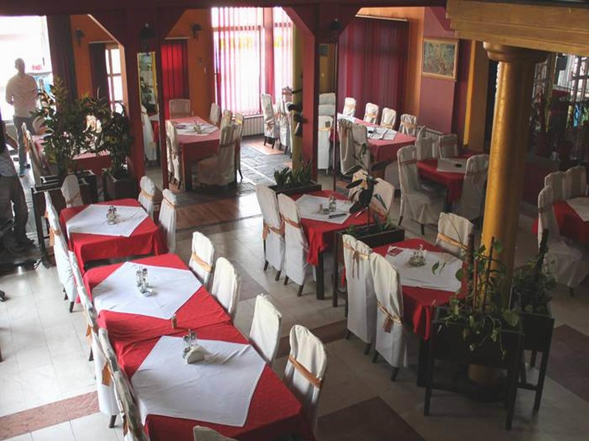 Jet Star Motel Zivinice Extérieur photo