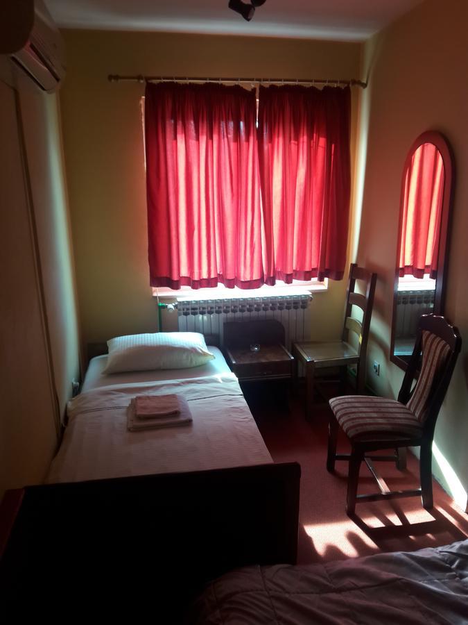 Jet Star Motel Zivinice Extérieur photo